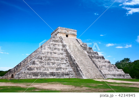 Chichen Itza, Mexico Chichen Itza, Mexico 4234945
