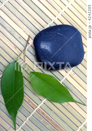 Stone and leaves 4242205