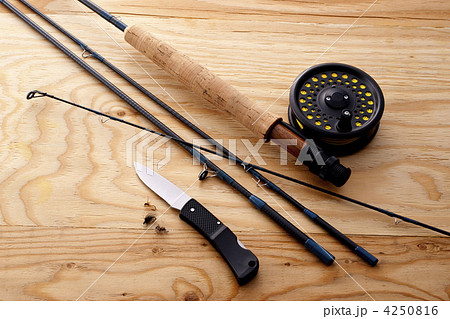 渓流釣り 4250816