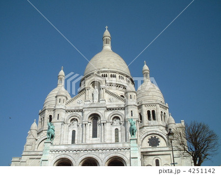 モンマルトルの丘 サクレ・クール寺院 4251142