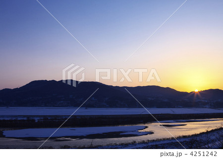 岩手　平泉　束稲山 4251242