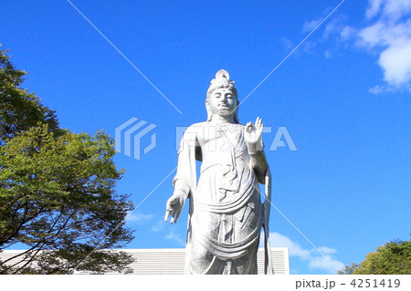 観世音菩薩像 4251419