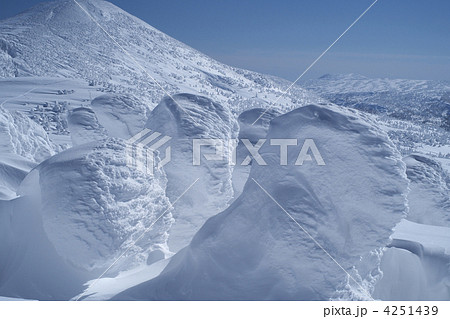 八甲田大岳と樹氷 2012年 八甲田大岳と樹氷 2012年 4251439
