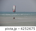 海中道路でカイトサーフィン 4252675