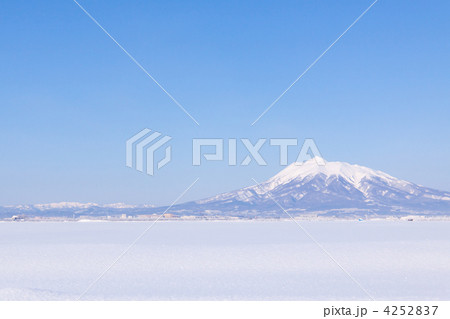 岩木山と白神山地 岩木山と白神山地 4252837