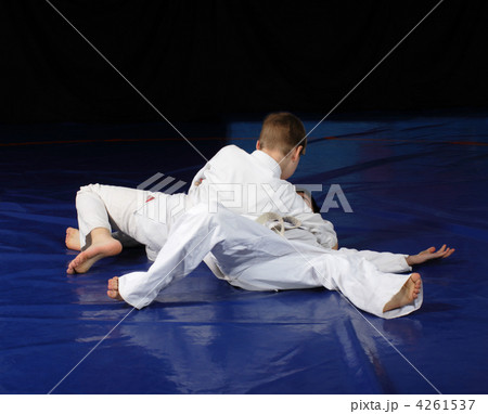 Judo fighting competition 4261537