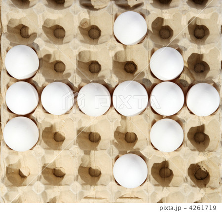 eggs in packing 4261719