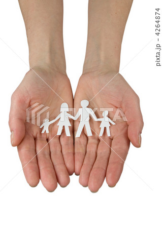 hands with paper chain of family 4264874