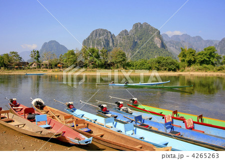 ラオスの田舎町　バンビエン 4265263