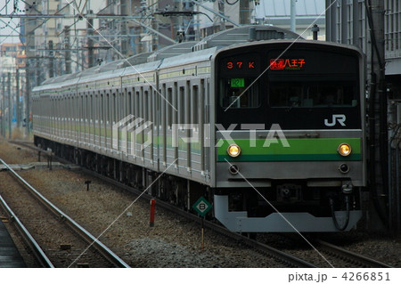 4266851