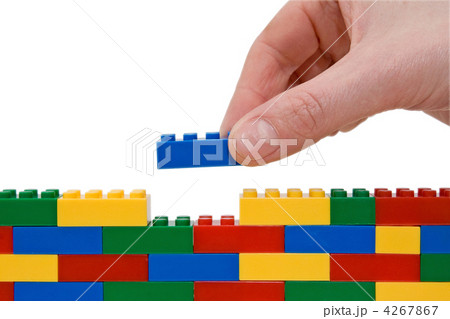 hand building lego 4267867