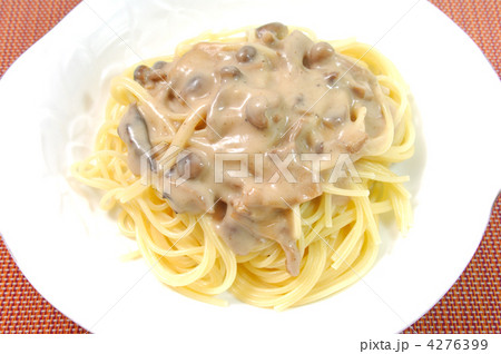 ポルチーニ茸のクリームソースパスタ ポルチーニ茸のクリームソースパスタ 4276399