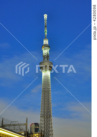 スカイツリーのライトアップ スカイツリーのライトアップ 4280098