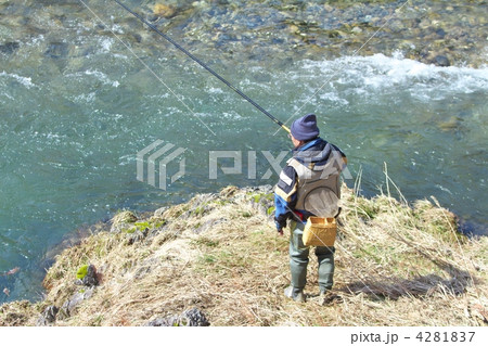渓流釣り 4281837