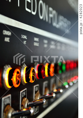 トグルスイッチ ランプ トグルスイッチ ランプ 4282023