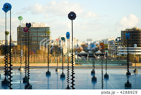 View from La Defense to the Arc de Triomphe, Paris, France View from La Defense to the Arc de Triomphe, Paris, France 4288929