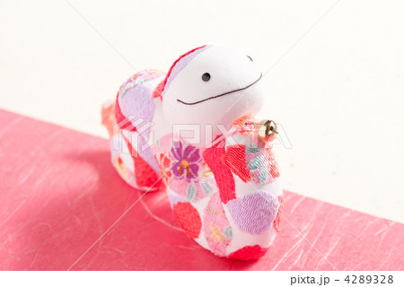 手づくりへびさんの年賀状素材 4289328