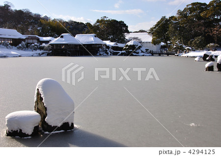 彦根城玄宮園・雪景色 彦根城玄宮園・雪景色 4294125