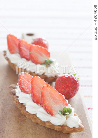 タルト　苺　スイーツ 4304009