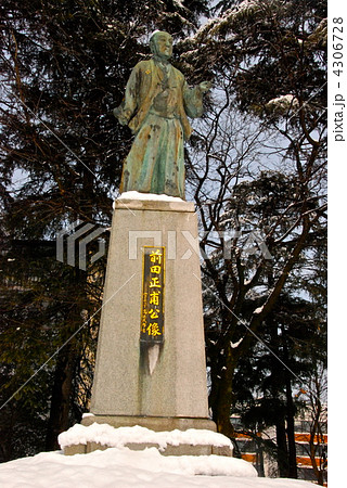 「前田正甫」の銅像（富山城址公園／富山県富山市丸の内） 4306728