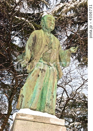 前田正甫 の銅像 富山城址公園 富山県富山市丸の内 の写真素材