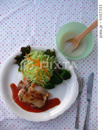 鶏肉の塩こうじ漬け ソテー 鶏肉の塩こうじ漬け ソテー 4307333