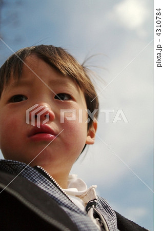 子供と空 子供と空 4310784