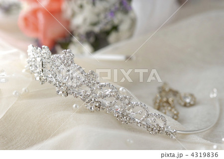 ティアラ 4319836