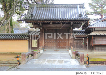 金閣寺の総門 金閣寺の総門 4319872