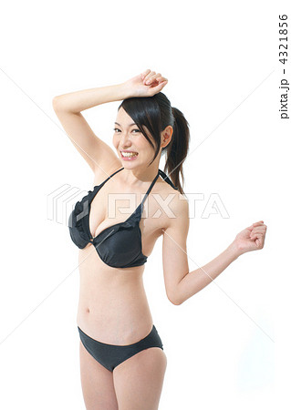 水着の若い女性の写真素材