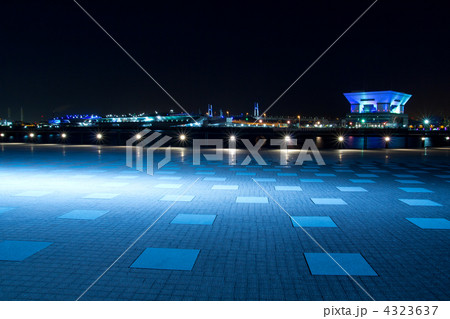 象の鼻パークと大さん橋 4323637