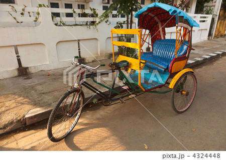 Bicycle rickshaw 4324448