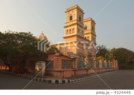 Notre Dam de Anges. Pondicherry, India Notre Dam de Anges. Pondicherry, India 4324449
