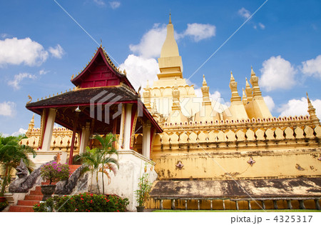 Wat Pha-That Luang Wat Pha-That Luang 4325317