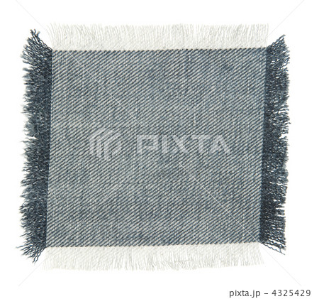 Piece of jeans with fringe 4325429