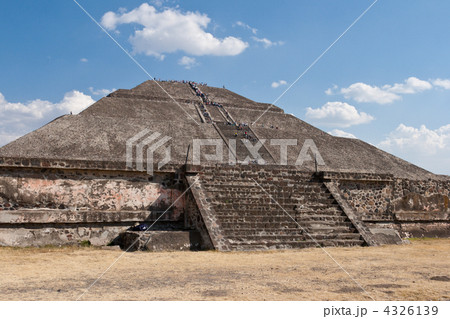 Pyramid of the Sun. Teotihuacan, Mexico 4326139