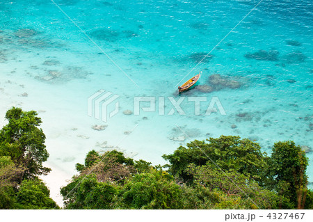 Paradise bay 4327467
