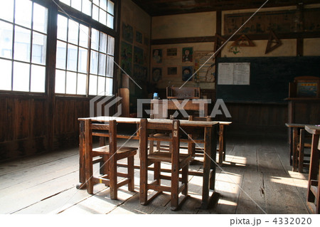 小豆島の岬の分校 4332020