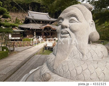 西国三十三箇所・十番札所・三室戸寺の狛蛇・宇賀神の像 西国三十三箇所・十番札所・三室戸寺の狛蛇・宇賀神の像 4332325