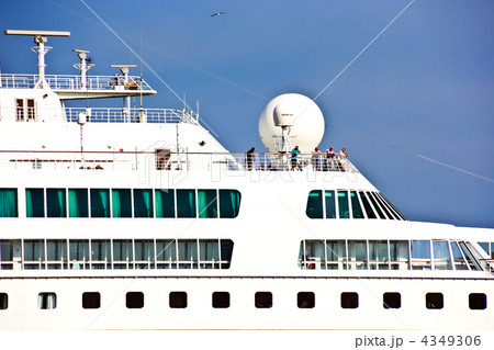 Cruise nautical tourist lainer.  4349306