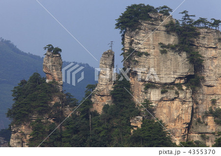 張家界黄石寨仙女献花 4355370