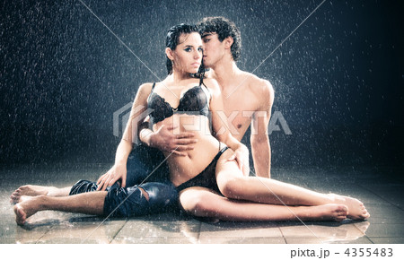 Young sexy couple 4355483