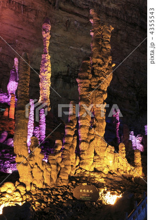 張家界黄龍洞金鶏報暁 4355543