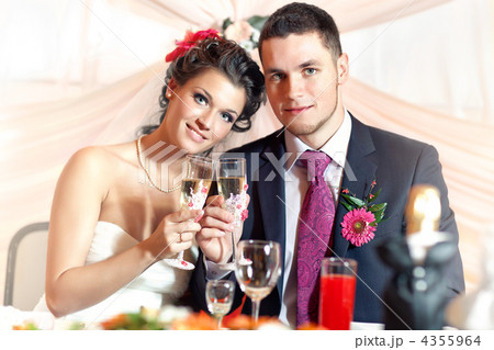 Young wedding couple 4355964