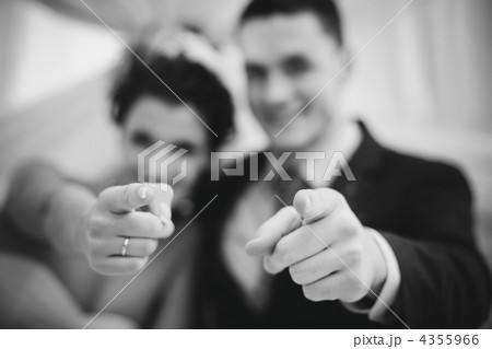 Young couple pointing 4355966