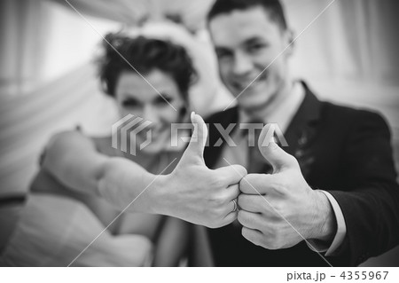 Young wedding couple 4355967