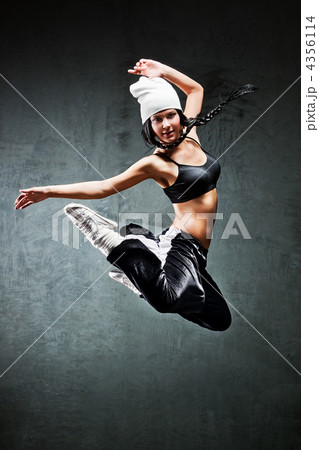 Young woman dancer jumping Young woman dancer jumping 4356114