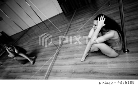 Young woman sitting 4356189