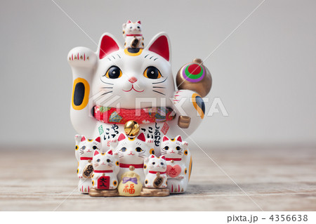 Maneki Neko cat Maneki Neko cat 4356638