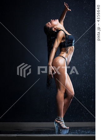 Young sexy woman 4356640